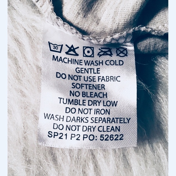 Lincoln Outfitters Tee Shirt Size Small - Picture 6 of 9